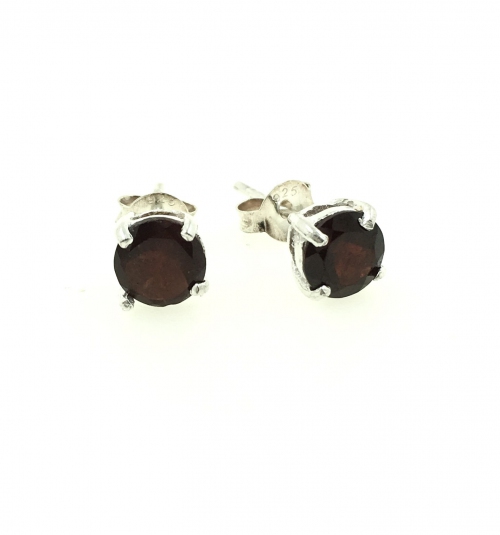 Garnet Round Faceted 925 Silver Stud Earring