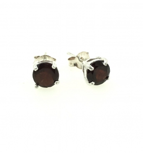 Garnet Round Faceted 925 Silver Stud Earring